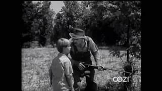 Lassie  Episode 4  quotThe Gunquot Originally broadcast 10031954 [upl. by Ewart143]