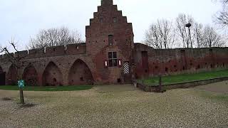 Haunting in Kasteel Doornenburg met NPRT [upl. by Ayotal]