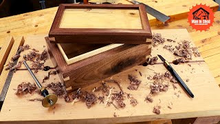 Walnut Keepsake Box with Dovetail Mitre Splines [upl. by Mcspadden]