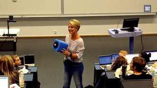 CatchBox  Engasjerte studenter på BI [upl. by Mihcaoj]