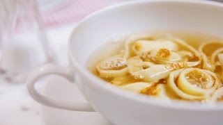 Klassische Wiener Frittatensuppe Rezept [upl. by Dosia]