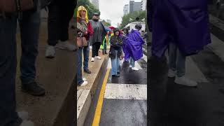 Desde al Ángel de la Independencia Marcha de los padres de los 43 desaparecidos de Ayotzinapa [upl. by Olgnaed]