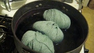 Dyeing Experiment Partially Submerging Balls of Yarn in a Dyebath [upl. by Brenda]