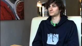 Gotye leerde Nederlands uit stripboeken [upl. by Sayers]