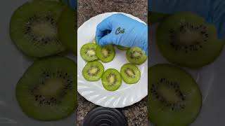 Kiwi fruit platters food art carvingart foodartgarnishing fruit foodcarving [upl. by Rosemonde]