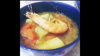 Porrusalda de langostinos una versión muy rica de esta receta vasca de puerro y patata [upl. by Nwahsak]