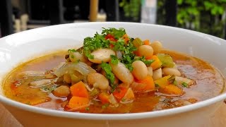 Griechische Weiße Bohnensuppe  Fasolada Rezept  Vegan Vegetarisch [upl. by Carder]