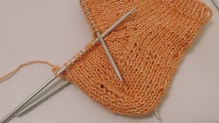 Die klassische Ferse  Socken stricken  Käppchenferse [upl. by Aleunamme965]