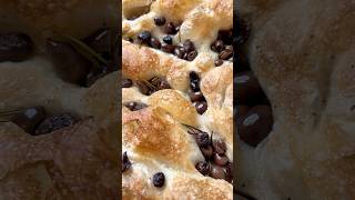 FOCACCIA OLIVE TAGGIASCHE E ROSMARINO shorts food focaccia pizza dough [upl. by Keffer426]