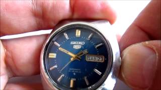 Vintage Seiko 5 Automatic 21 Jewels Wristwatch [upl. by Junno]