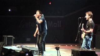 Jet Lag  Simple Plan Live in Manila 2012 [upl. by Enutrof]