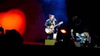 mathieu chedid  Mama Sam  Europe 2 live [upl. by Dyche]