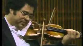 Largo de El Invierno de Las Cuatro Estaciones de Vivaldi violín Itzhak Perlman [upl. by Ahtikal312]