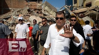 Rafael Correa visita Manta para evaluar daños por temblor Vianey Esquinca [upl. by Halle]