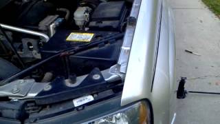 Replacing starter in a 2005 trailblazer 42 eng [upl. by Frederich]