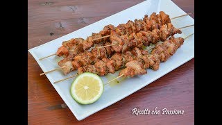 Arrosticini di maiale o Souvlaky  Ricette che Passione Blog GZ [upl. by Nnyltak]