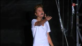 Justin Bieber singing Eenie Meenie live  Mexico 2012 [upl. by Favien]