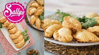 Empanadas  Empanadillas  spanische Teigtaschen  Fingerfood  Sallys Welt [upl. by Enilasor]