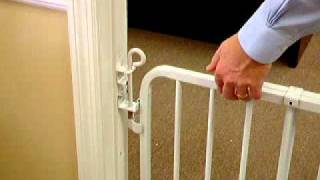 Autolock Safety Gate MG15 Latch Demonstration [upl. by Calderon]