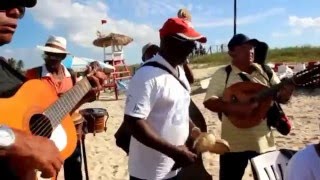 Que Viva quotEl Benny Morequot En la Playa Cuba [upl. by Enihpets]