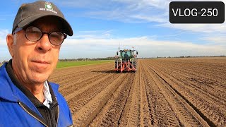 FARMVLOG250 250 weken op de boerderij laatste aardappelen rooien [upl. by Ylenaj]