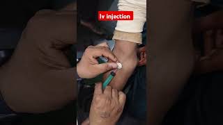 Iv injection trending shortvideo mbbsmd drxsachin12 [upl. by Cone]