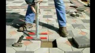 Paver Extractor  PAVE TECH  Hardscape Outfitter [upl. by Kenti]