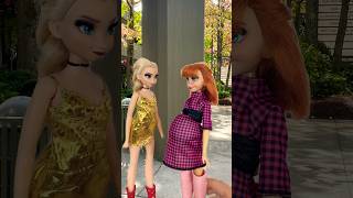 Anna amp Elsa Go Fall Shopping Pt4🍂🧥Frozen Toys  Playing With Dolls  Disney Princess Fun [upl. by Anelhtak]