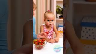 Make your kids eat strawberries 😉 fruit healthyfood parenting parentingtips lifehacks useful [upl. by Aidnyl]