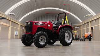 Tractor Mahindra 4025 [upl. by Chow]