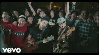 Pee Wee Gaskins  Ikut Aku Ke Bulan Official Music Video [upl. by Solraced]