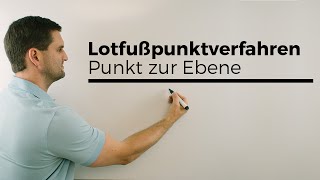 Abstand Punkt zu einer Ebene mit Lotfußpunktverfahren Vektorgeometrie  Mathe by Daniel Jung [upl. by Daphene]