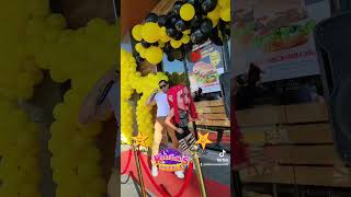 Activación de aniversario con Kabezones Puebla cabezones de calidad carlsjr cabezonespuebla viral [upl. by Zorah552]