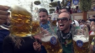 Globalisierter Rausch Touristen auf dem Oktoberfest  SPIEGEL TV [upl. by Primrose]