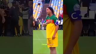 O jogador mais HOMENAGEADO de todos os tempos  ronaldinhogaucho r10 ronaldinhoskills [upl. by Schulman]