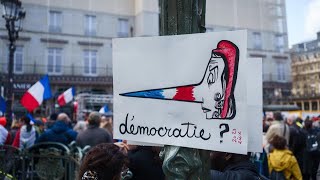 URGENT MANIFESTATION À PARIS APRÈS LA NOMINATION DE BARNIER AU POSTE DE PREMIER MINISTRE PAR MACRON [upl. by Arat]