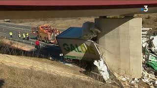 Spectaculaire accident de poidslourd sur lA75 près du viaduc de Millau [upl. by Tade603]