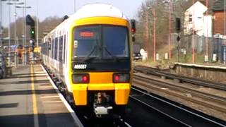 465 921 with awesome sounding 466 037 at Tonbridge [upl. by Harte129]