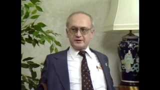 Former KGB Agent Yuri Bezmenov Explains How to Brainwash a Nation Full Length [upl. by Fogg]