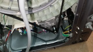 FRUSTRATINGBarely new samsung washing machine keeps pausing itself control board problem [upl. by Anehsak627]