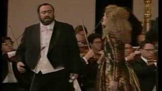 June Anderson amp Luciano Pavarotti  LUCIA DI LAMMERMOOR  Part 1 [upl. by Oivat895]