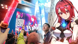 hololive VTuber Sings NEW YORK NEW YORK as Fans Take Over NYC [upl. by Anoy]