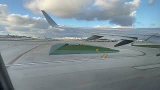 American Airlines Boeing 737800 Takeoff from O’Hare [upl. by Cyndia722]