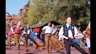 Frontierland  Hoedown Happening  Rocky Top  Magic Kingdom [upl. by Kokoruda]