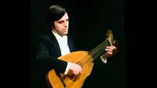 Robert Spencer plays Dowland amp Cutting solos 3 [upl. by Helfant]