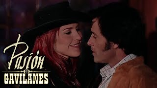 Pasion de Gavilanes  Dinora y Fernando son amantes [upl. by Pravit]