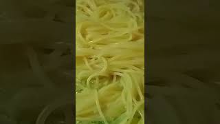 spaghetti Aglio E olio garlic Italian recipe very delicious 😋 [upl. by Patric]