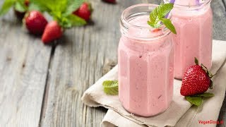 AARDBEIEN SMOOTHIE MET BANAAN en ANANAS 🍓🍌 [upl. by Linden786]