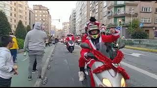 La Papanoelada Motera de la Navidad recorre Vigo [upl. by Iramat]