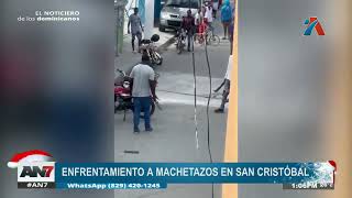 Enfrentamiento a machetazos en San Cristóbal se viraliza en las redes sociales [upl. by Conroy362]